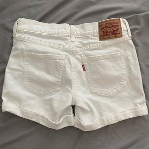 LEVI white denim shorts